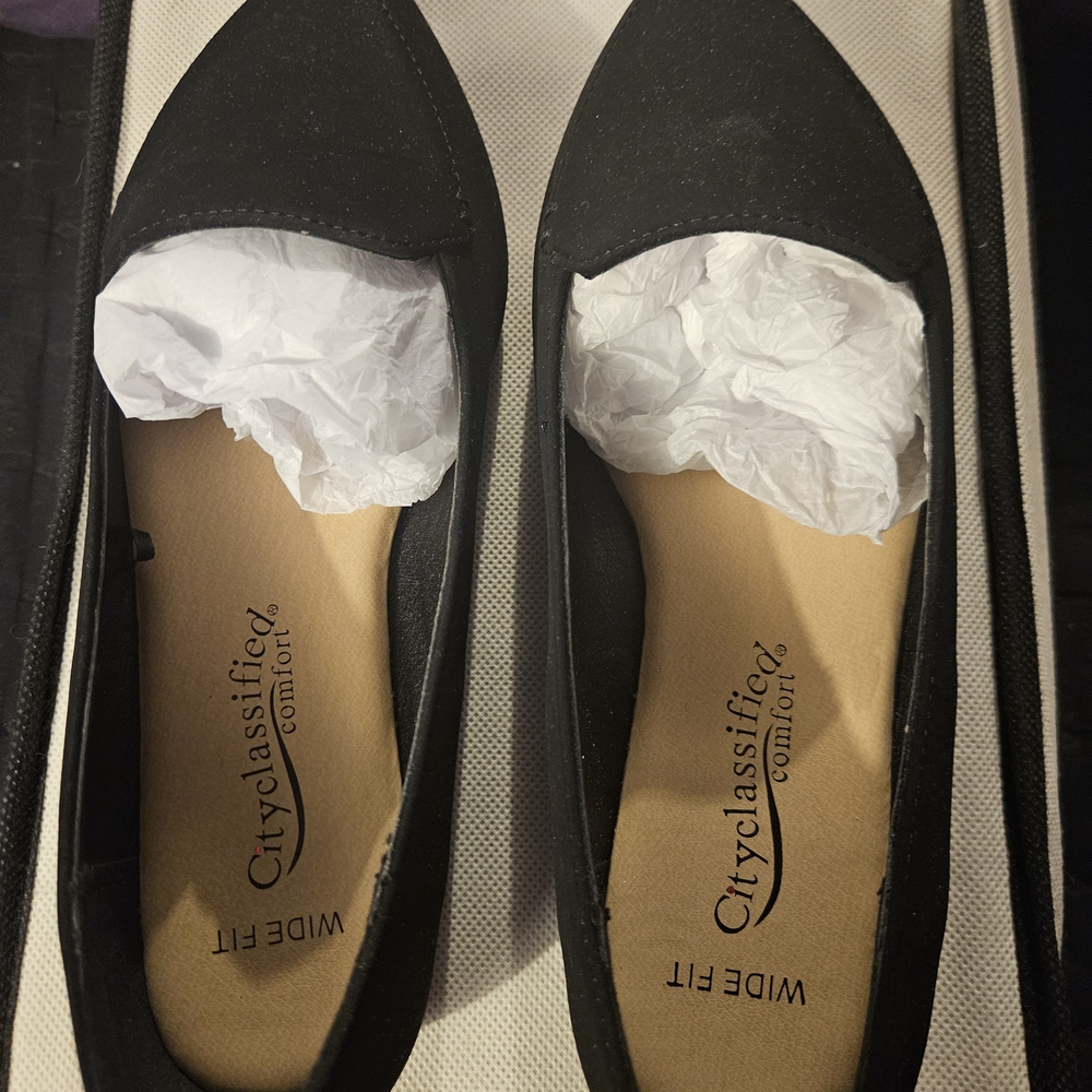 Cityclassified Women's Black Loafers